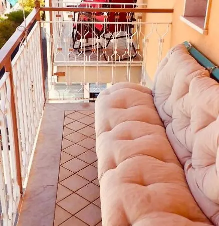 Sea View Riviera Deluxe * Loano