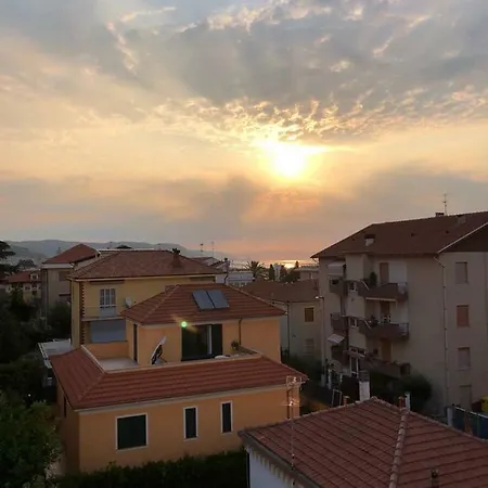 Apartment Sea View Riviera Deluxe Loano