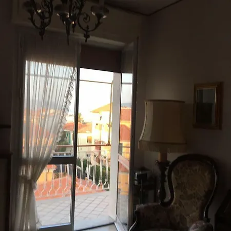 Sea View Riviera Deluxe Apartment *